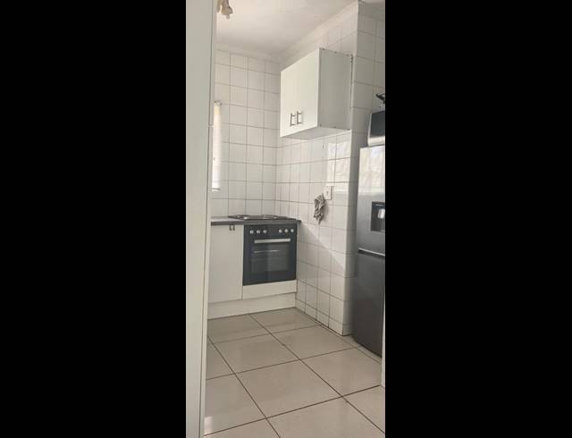 2 BEDROOM APARTMENT FOR SALE IN WINCHESTER HILLS